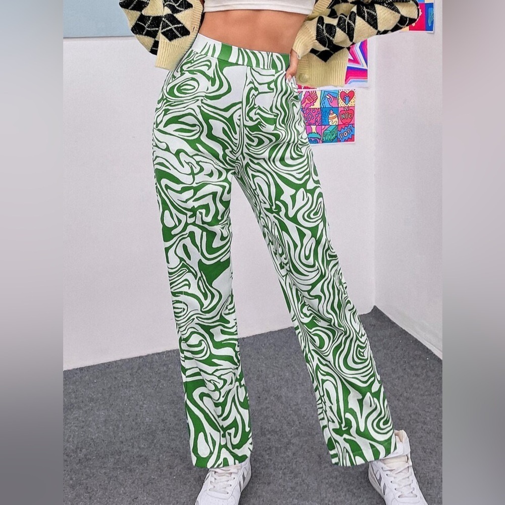 SHEIN | High Waist Marble Print Straight Leg Pants in White/Green Size Large